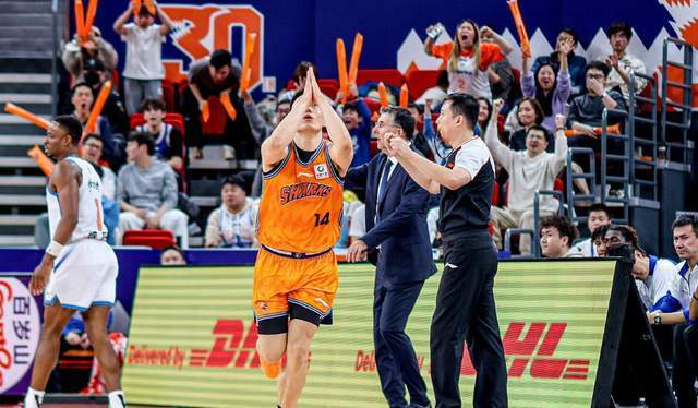 World Cup官方-CBA积分榜最新排名！广厦七连胜第一太稳，广东上海哄抢第二